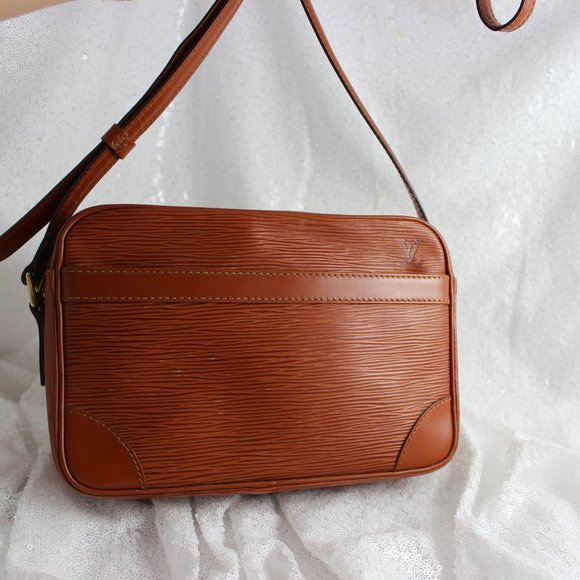 Louis Vuitton Trocadero 24 - Cognac Epi Leather - Picture 6 of 11